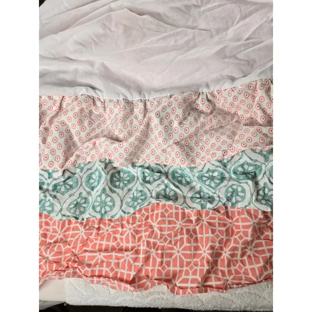 Levtex Baby EUC Fiona 5-Piece Nursery Crib Bedding Set hamper wall flags quilt